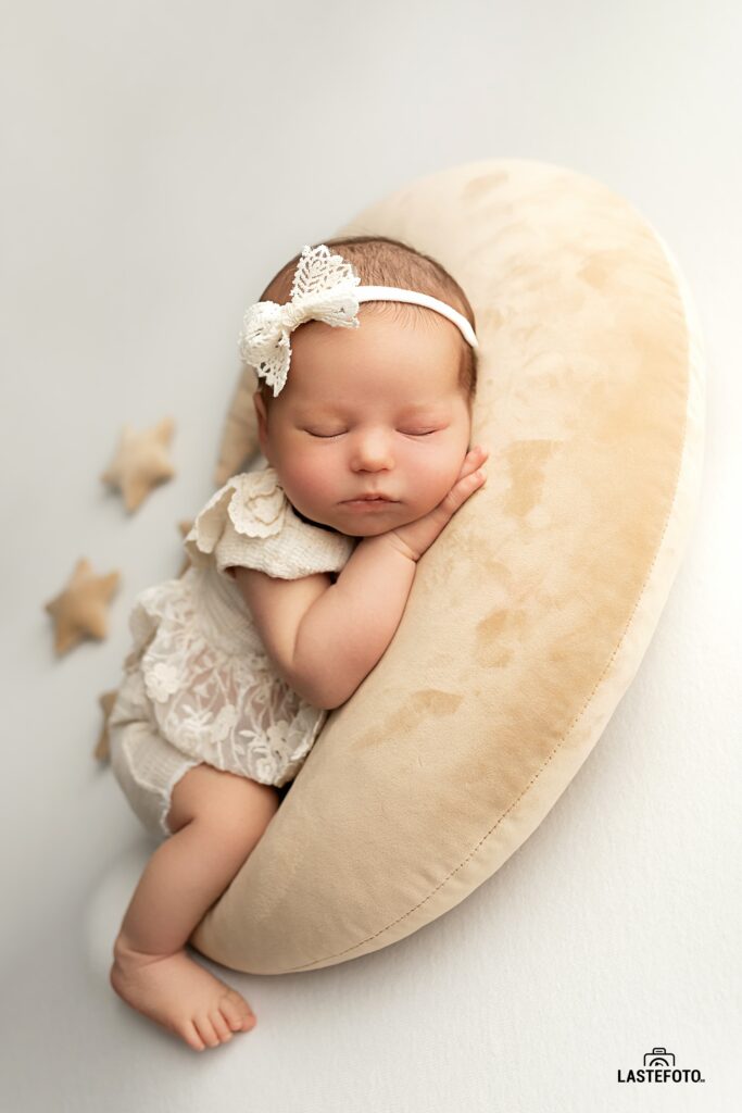 Baby Photographer Things to Consider When Choosing a Newborn Photographer 1